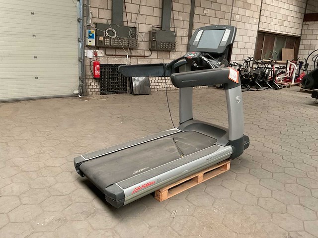 Life fitness 95t loopband - afbeelding 1 van  8