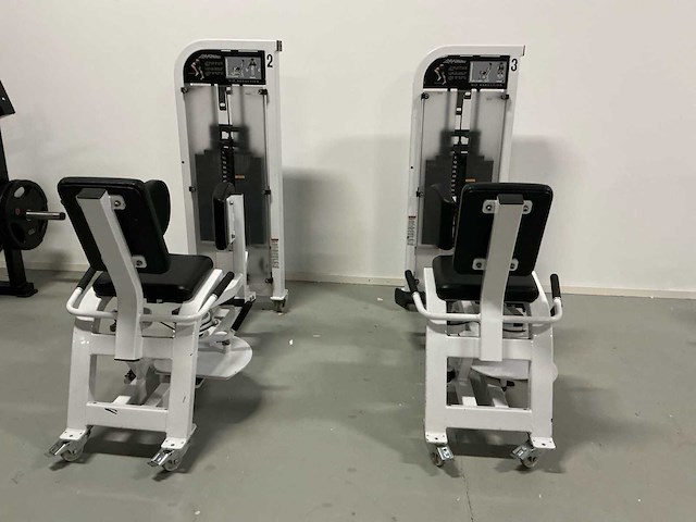Life fitness hip abduction en hip adduction krachtstation (2x) - afbeelding 6 van  10