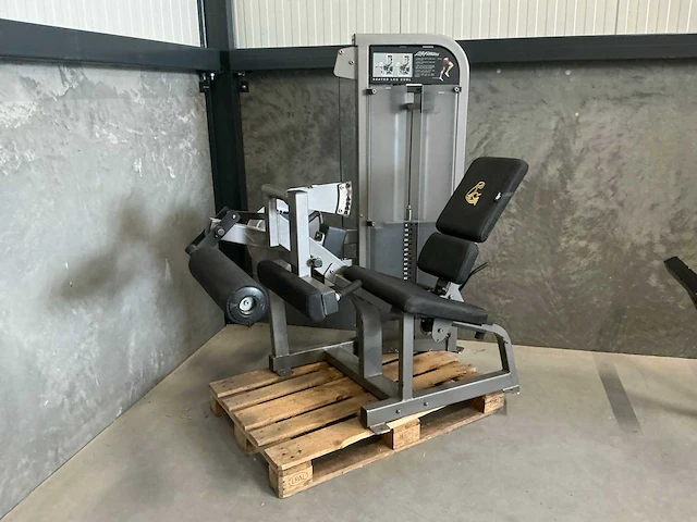 Life fitness seated leg curl krachtstation - afbeelding 1 van  6