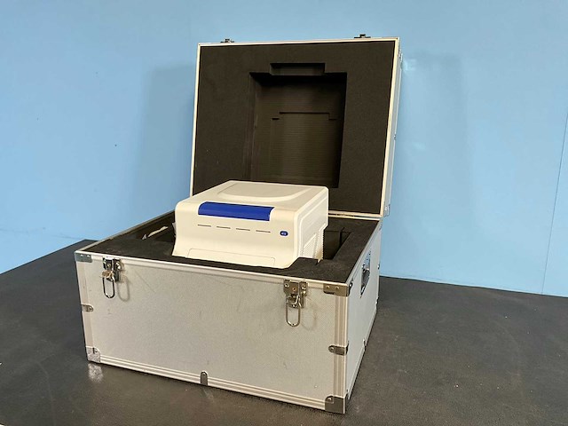 Life real - life ready 1000 - real-time pcr-systeem in flightbox - afbeelding 7 van  8
