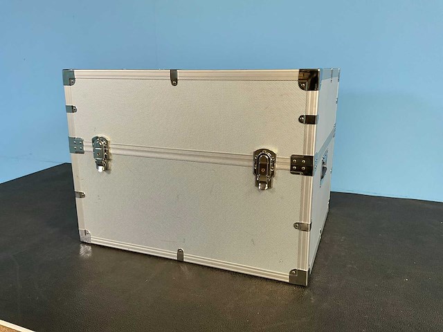 Life real - life ready 1000 - real-time pcr-systeem in flightbox - afbeelding 8 van  8