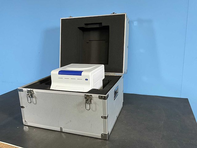 Life real life ready 1000 real-time pcr-systeem in flightbox - afbeelding 4 van  4