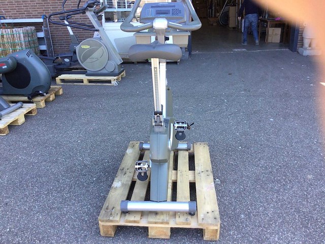 Lifefitness - home trainer - afbeelding 3 van  6