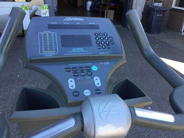 Lifefitness - home trainer - afbeelding 5 van  6