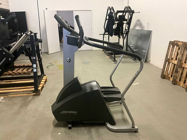 Lifefitness 95si stepmachine - afbeelding 3 van  10