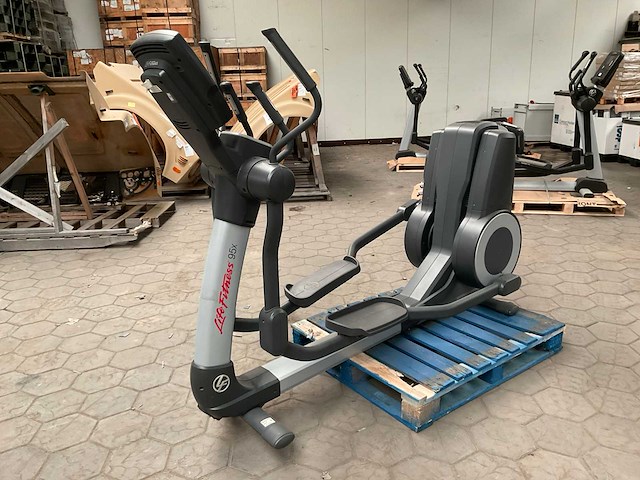 Lifefitness 95x crosstrainer - afbeelding 6 van  12