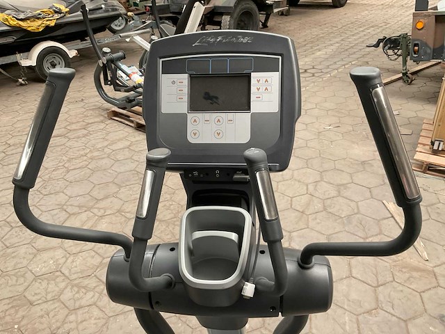 Lifefitness 95x crosstrainer - afbeelding 8 van  12