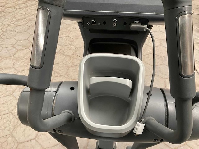 Lifefitness 95x crosstrainer - afbeelding 9 van  12