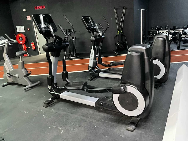 Lifefitness 95x crosstrainer - afbeelding 2 van  8