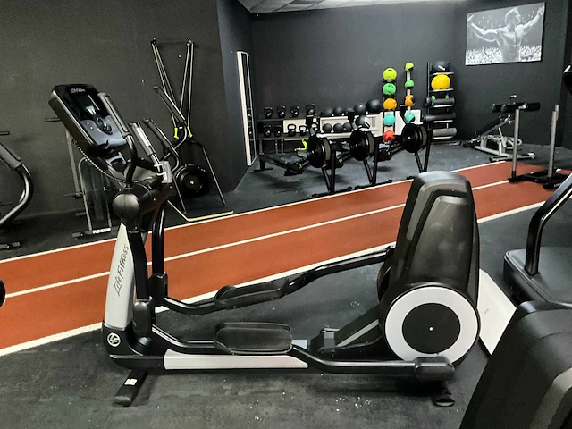 Lifefitness 95x crosstrainer - afbeelding 2 van  6