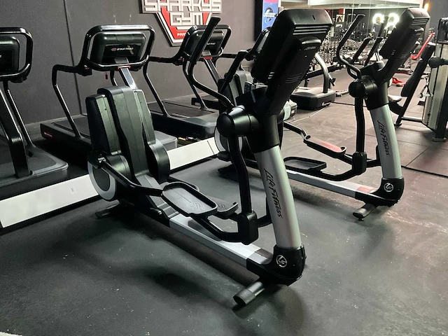 Lifefitness 95x crosstrainer - afbeelding 3 van  6