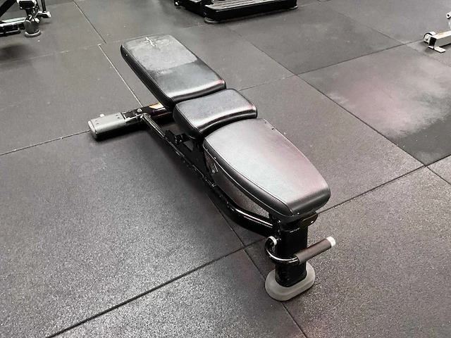 Lifefitness adjustable bench - afbeelding 2 van  3