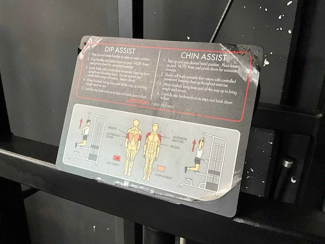 Lifefitness assisted dip/chin - afbeelding 7 van  8