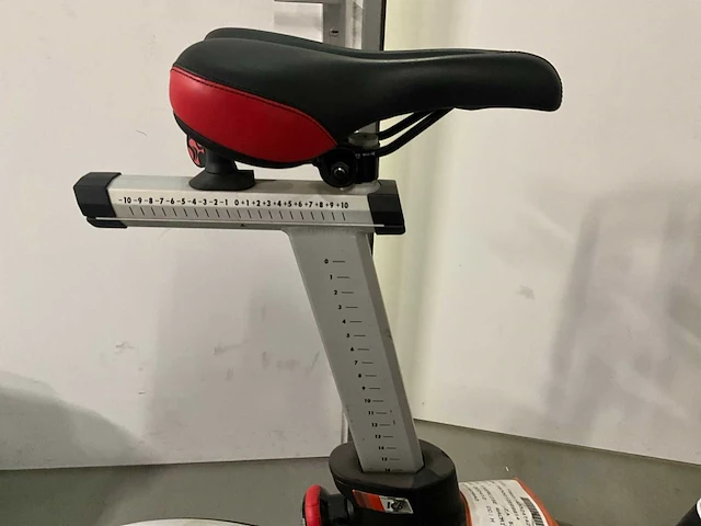 Lifefitness home trainer - afbeelding 6 van  9