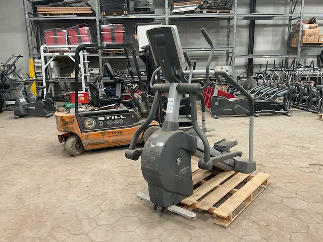 Lifefitness summit trainer crosstrainer - afbeelding 1 van  6