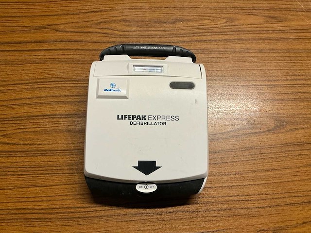 Lifepak express aed - afbeelding 1 van  3