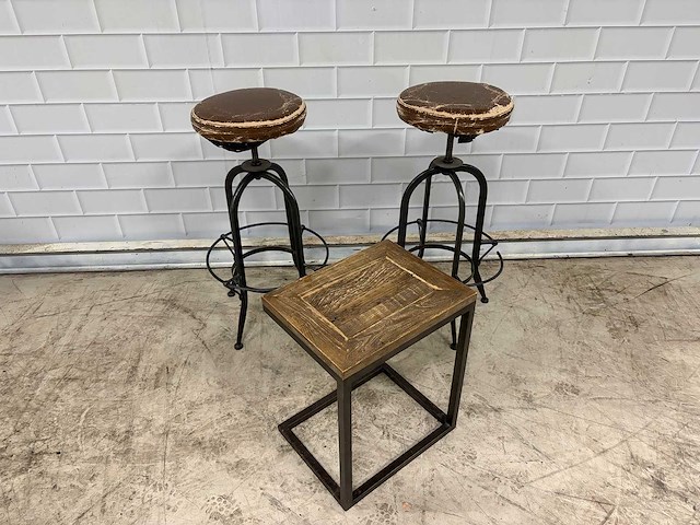 Lifestyle home collection - barkruk met verstelbare zitting en bijzettafel (2x) - afbeelding 1 van  6