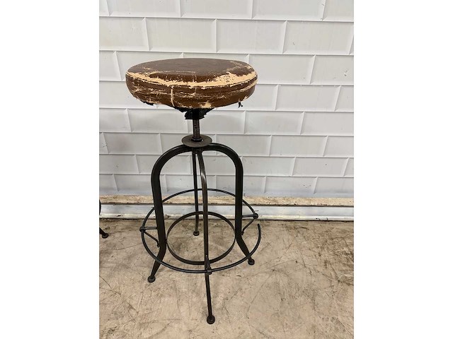 Lifestyle home collection - barkruk met verstelbare zitting en bijzettafel (2x) - afbeelding 2 van  6