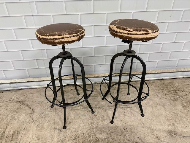 Lifestyle home collection - barkruk met verstelbare zitting en bijzettafel (2x) - afbeelding 5 van  6