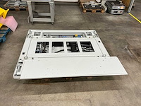 Lift t.b.v industriële robot - afbeelding 6 van  13