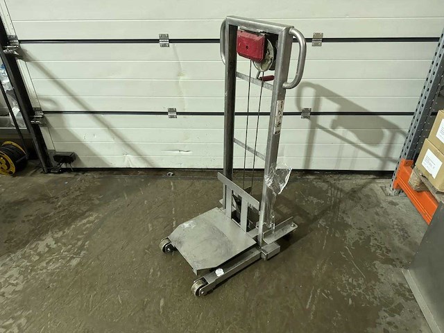 Liftwagen - afbeelding 1 van  4