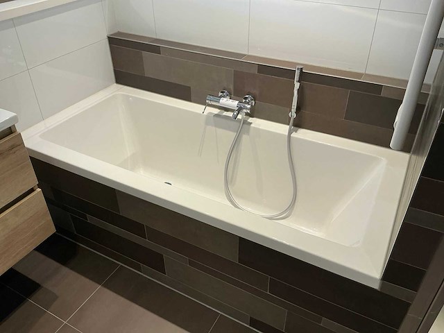 Ligbad 180 cm - afbeelding 1 van  8