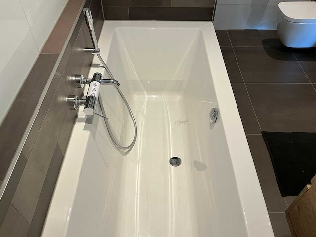 Ligbad 180 cm - afbeelding 5 van  8