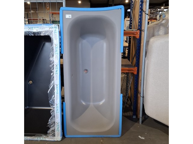 Ligbad, xenz, mat cement - afbeelding 1 van  4