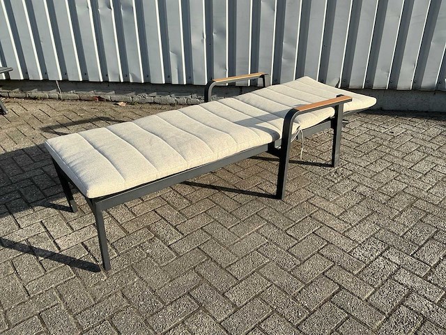 Ligbed - afbeelding 1 van  1