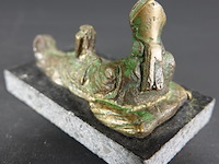 Liggende bronzen sint nicolaas - afbeelding 3 van  5