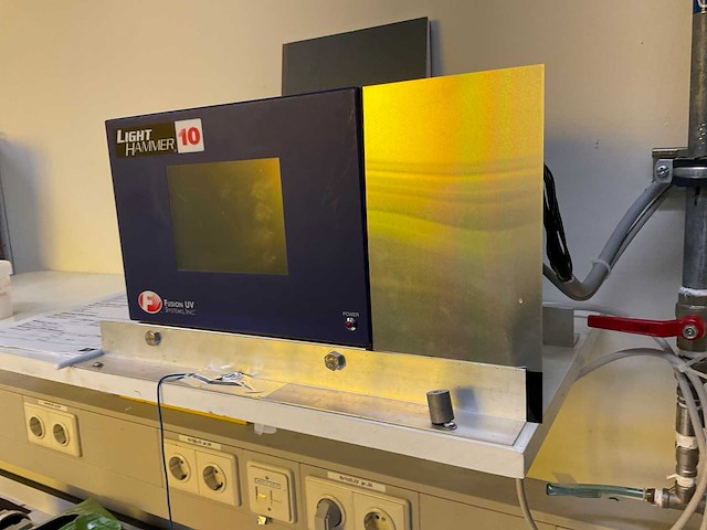Light hammer 10 uitharding uv machine - afbeelding 1 van  5