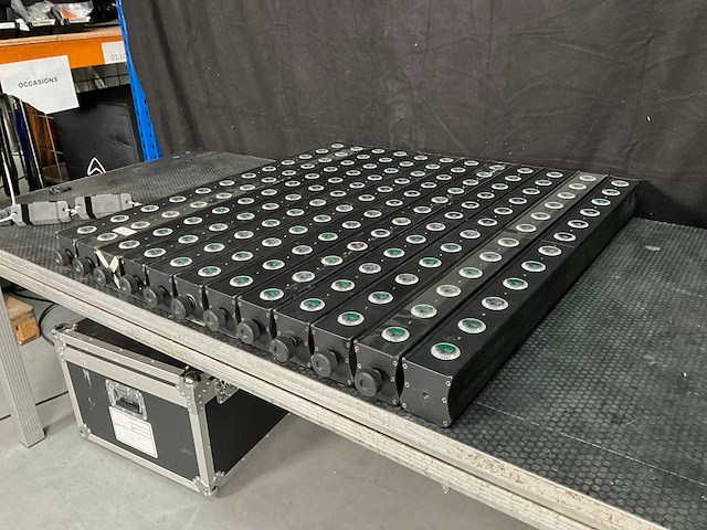 Light-inc 12 rgbw pixel bar (12x) - afbeelding 1 van  5