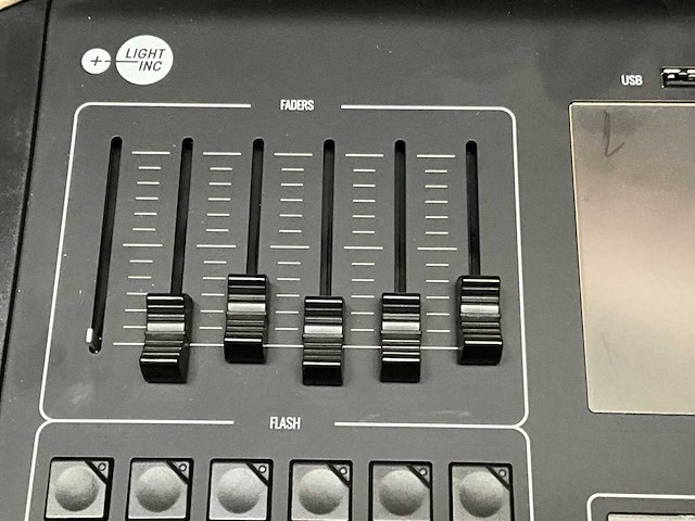 Light-inc control 512 lichtsturing en extensie - afbeelding 4 van  10
