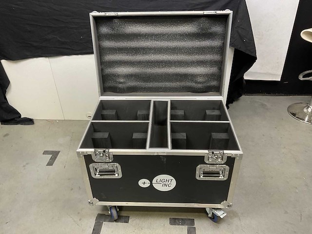 Light-inc flightcase (4x) - afbeelding 4 van  6