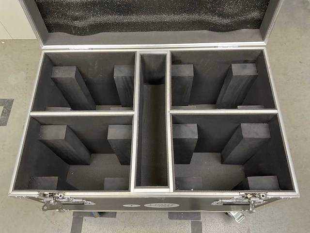 Light-inc flightcase (4x) - afbeelding 5 van  6