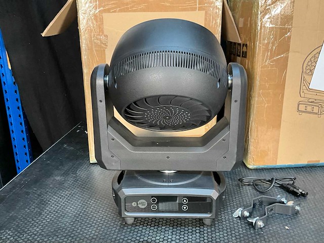 Light-inc wash 37x15w led moving head (2x) - afbeelding 8 van  11