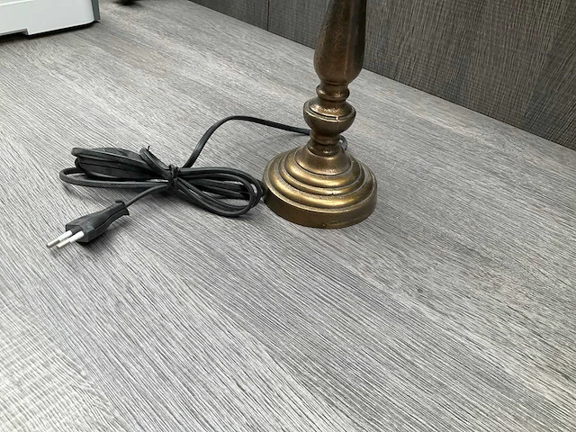 Light & living helga tafellamp aged bronze - afbeelding 5 van  7