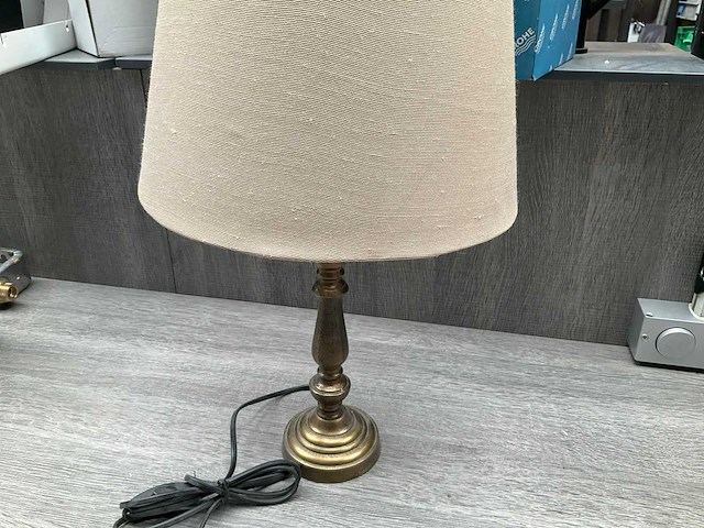 Light & living helga tafellamp aged bronze - afbeelding 2 van  7