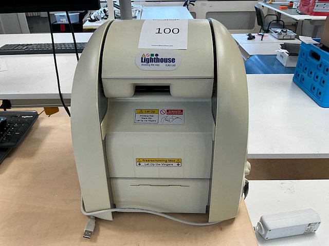 Lighthouse cpm-100he etiketteermachine/snijplotter - afbeelding 2 van  4