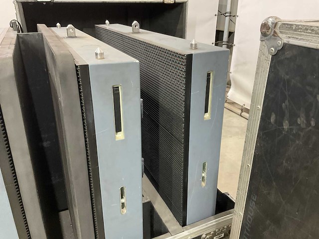 Lighthouse r16i/0-|| ledscherm (30x) - afbeelding 7 van  8