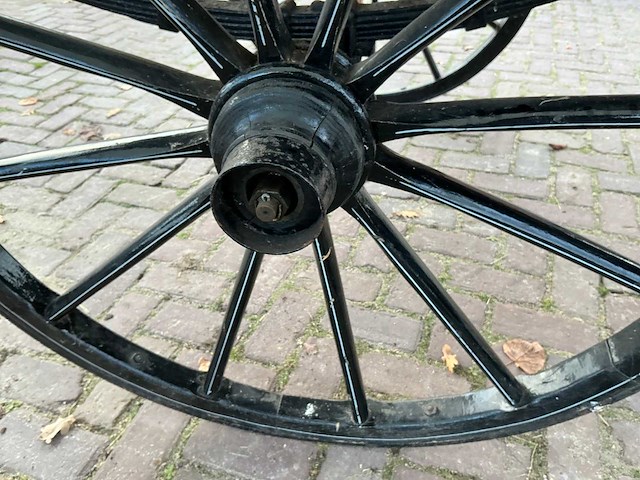 Lijkwagen - afbeelding 8 van  26