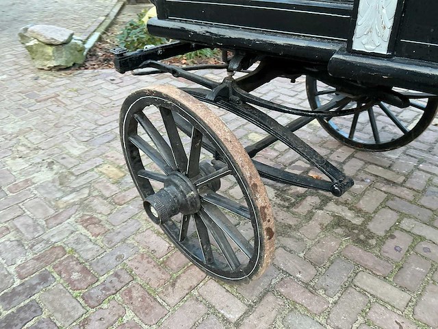 Lijkwagen - afbeelding 11 van  26