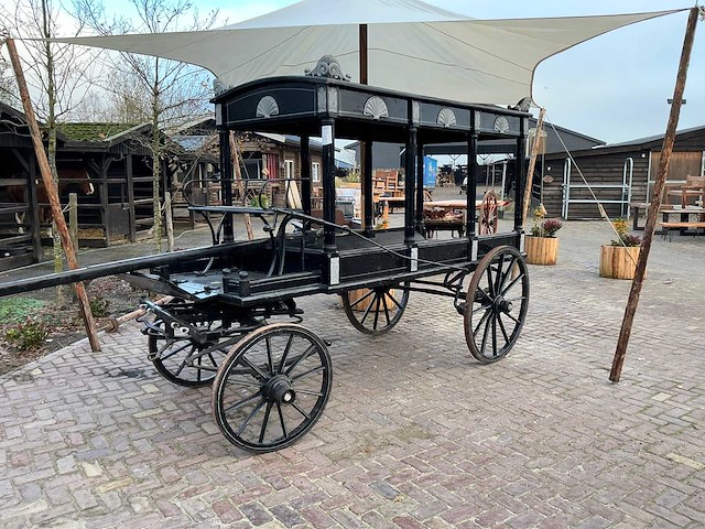 Lijkwagen - afbeelding 1 van  26
