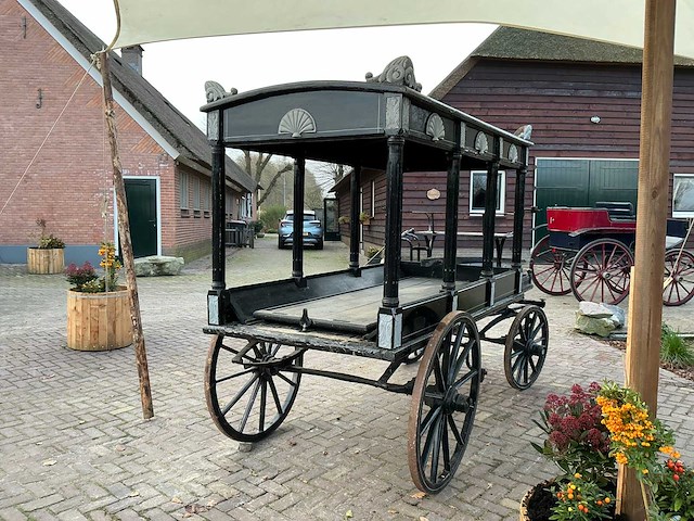 Lijkwagen - afbeelding 23 van  26