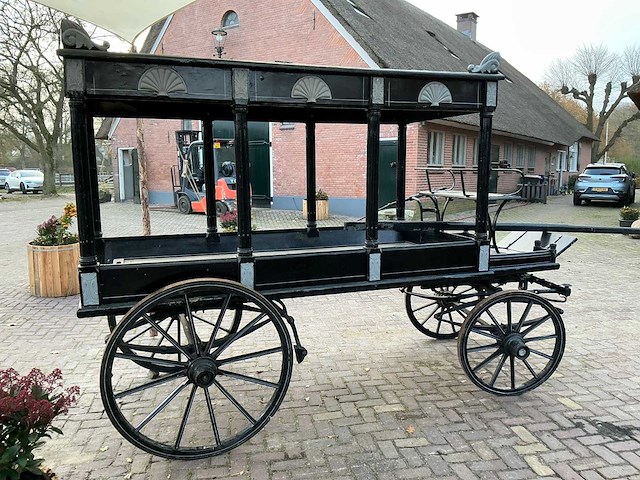 Lijkwagen - afbeelding 24 van  26