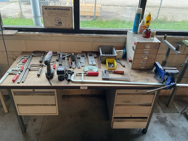 Lijmklemmen boormachine etc divers gereedschap - afbeelding 1 van  2