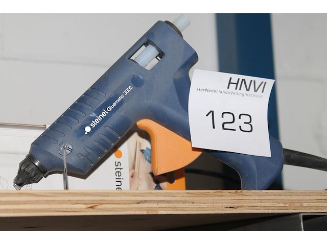 Lijmpistool steinhell met diverse lijmstiften. - afbeelding 2 van  2