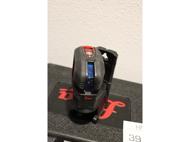 Lijnlaser leica lino p5 op houder in kunststoffen koffer. - afbeelding 2 van  2