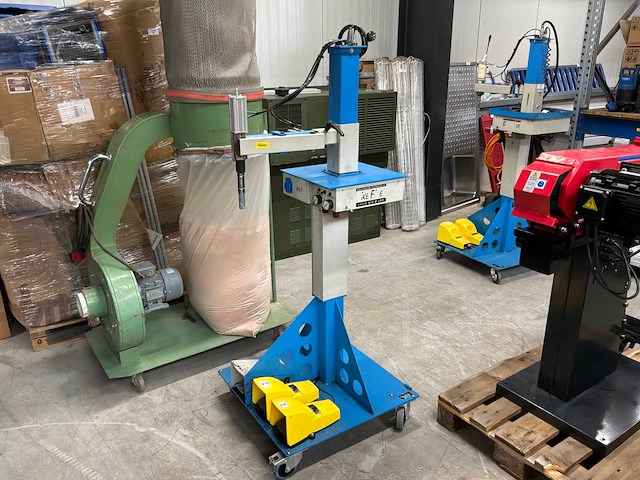 Limacher hyper-vario ep7 pneumatische montage standaard - afbeelding 1 van  8