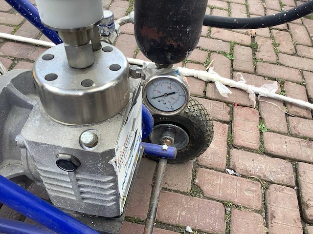 Limar dolphin 15000 verfspuitmachine - afbeelding 4 van  5
